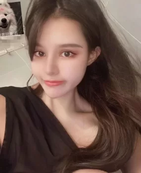 新疆异域风情嫩妹