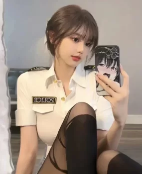 黑丝制服角色扮演电竞馆游戏陪玩小姐姐